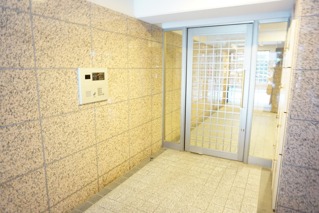 セキュリティ　オートロックで女性も安心のお部屋です！