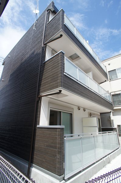 建物外観　JR辻堂徒歩16分。