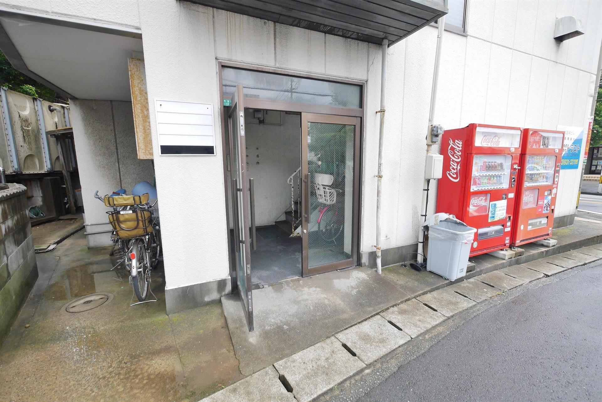 エントランス