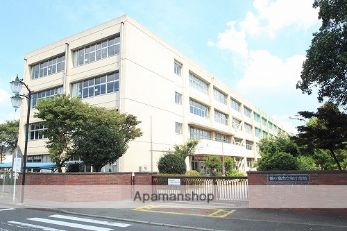 小学校　鶴ケ島市立栄小学校（小学校）まで444m