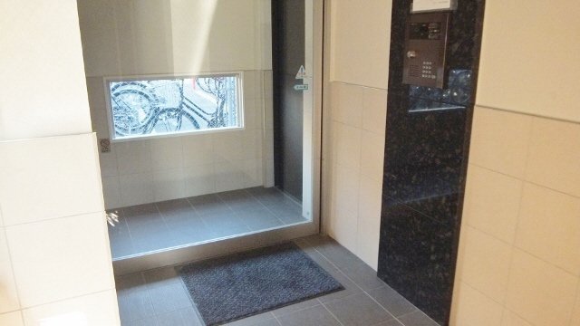エントランス　オートロック付きです
