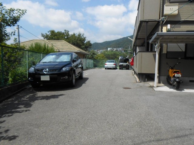 駐車場　停めやすいゆったりとした駐車場♪