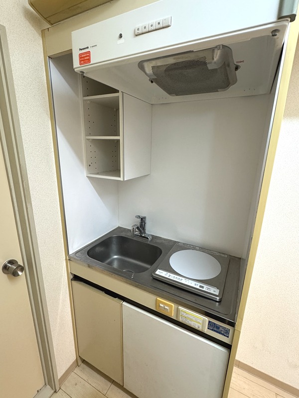 キッチン　リフォーム前のお部屋です！