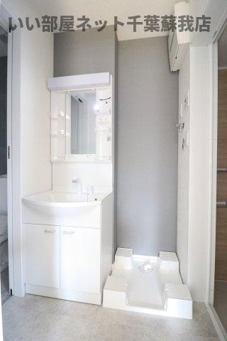 洗面設備　使いやすい洗面所です