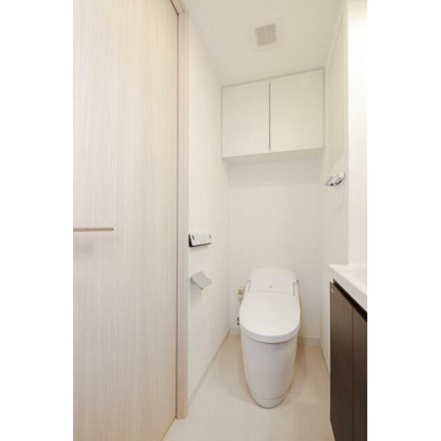 トイレ　※写真は同タイプ住戸です。