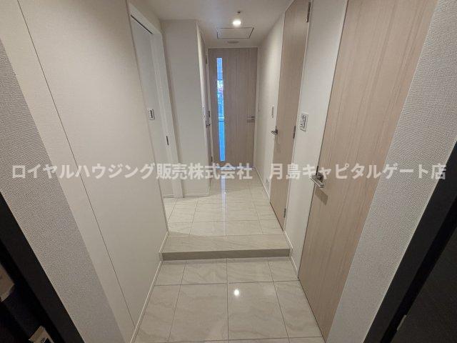 玄関　※別部屋参照写真