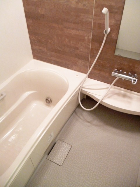 バス・シャワールーム　別部屋参考写真