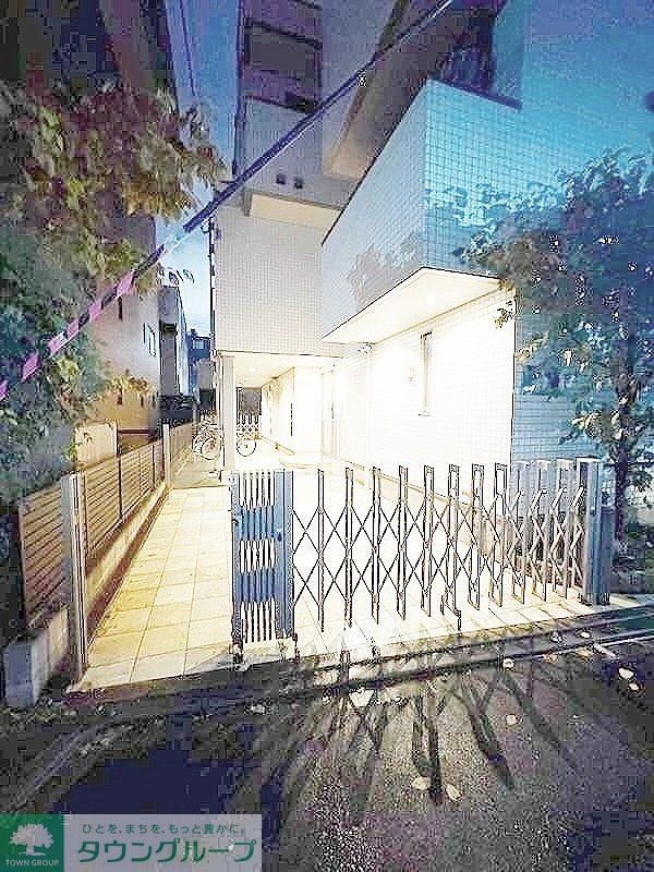 エントランス　部屋探しは株式会社　タウンハウジング　までお気軽にお問合せ…