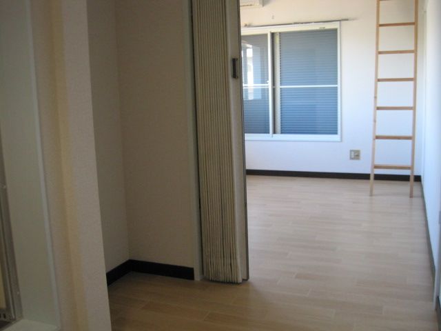 居室・リビング　アコーディオンカーテン