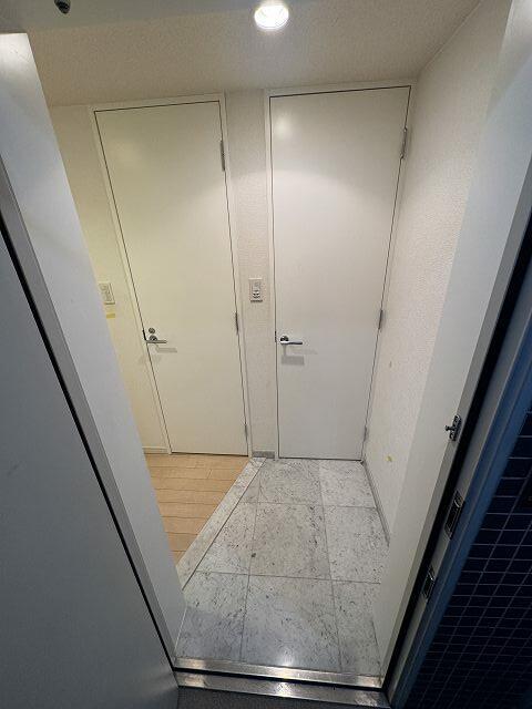 玄関　?