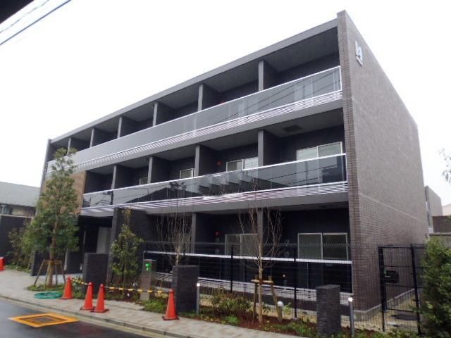 建物外観　2014年築で安心の鉄筋コンマンションです