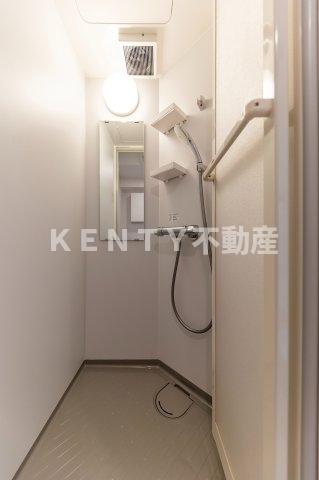 バス・シャワールーム　シンプルで使いやすいシャワールームです