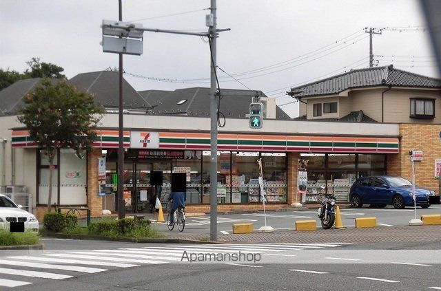 コンビニ　セブンイレブン（コンビニ）まで800m
