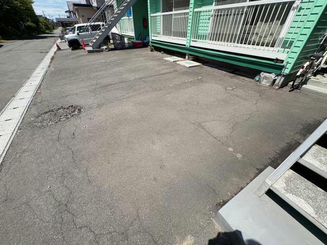 駐車場　駐車場