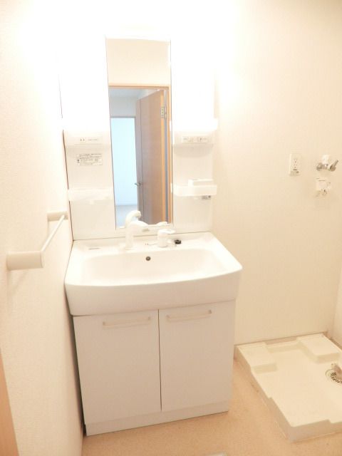 洗面設備　シャンプードレッサーになります