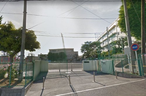 小学校　横浜市立田奈小学校（小学校）まで1114m