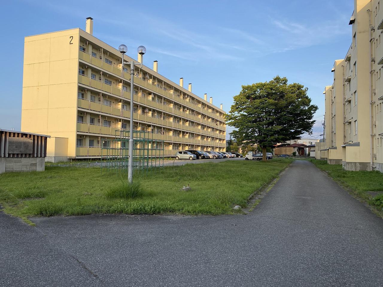 駐車場　駐車場