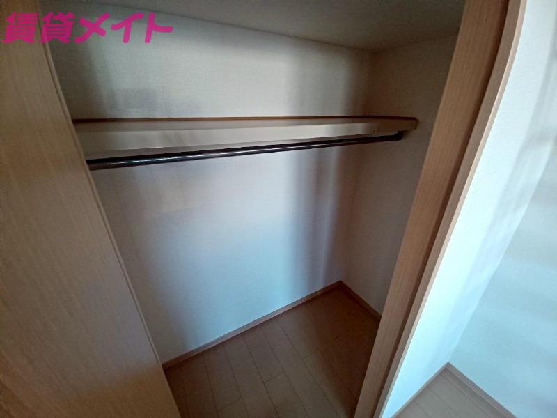 収納　同型参考写真です。