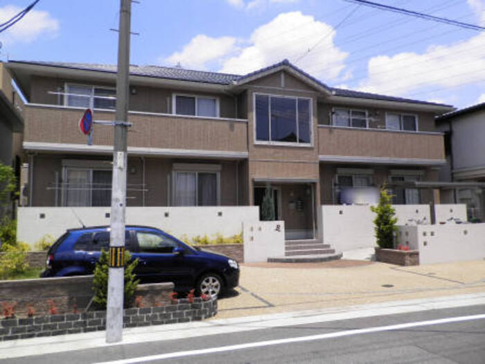 建物外観　オートロック付きで安心です！