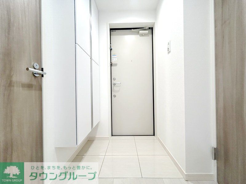 玄関　お部屋探しは株式会社　タウンハウジング　までお気軽にお問合…