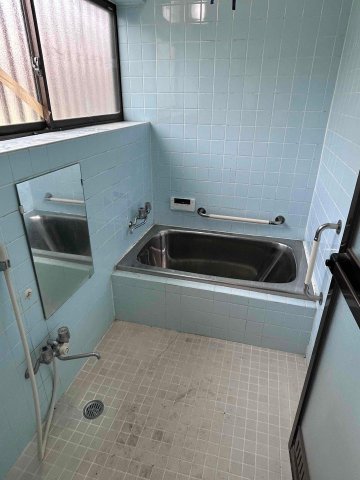 バス・シャワールーム　広々バスルーム！給湯器も最新・くつろぎの空間