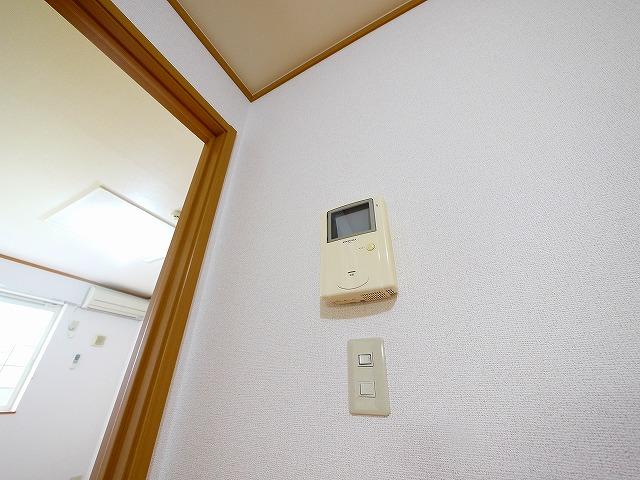 セキュリティ　モニター付きインターホンが付いているお部屋です。