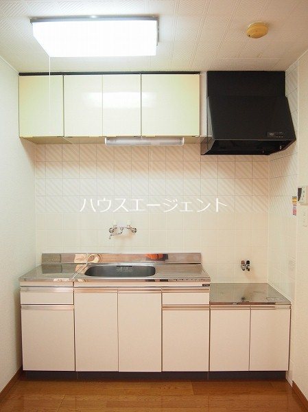 キッチン　2口ガスコンロ設置可能です。※参考画像