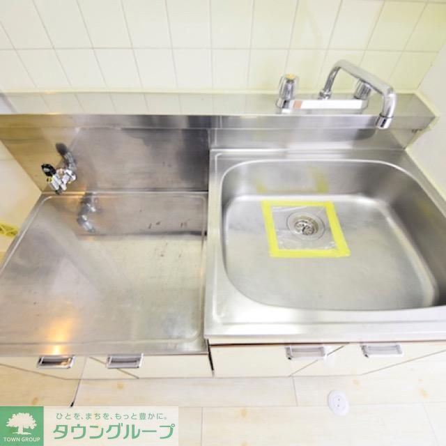 キッチン　玄関