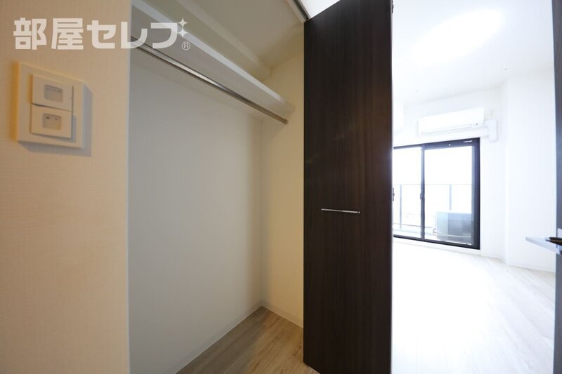 収納　１１０５号室写真