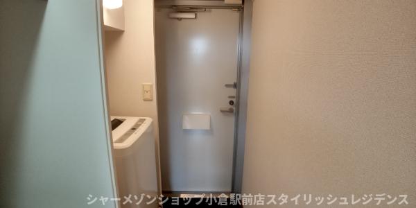 玄関　設備・使用は号室により異なる為、現況を優先致します。