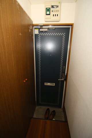 玄関　別のお部屋の写真となります
