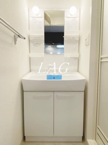 洗面設備　洗面台です。