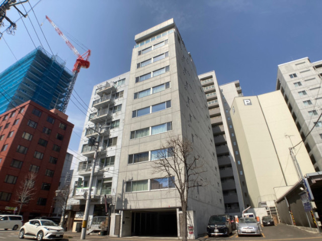 建物外観　札幌市中央区南２条西「カサトレスネオ」