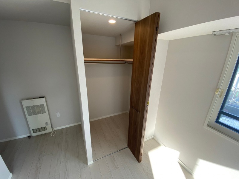 収納　収納もバッチリあるのでお部屋が片付きますよ！
