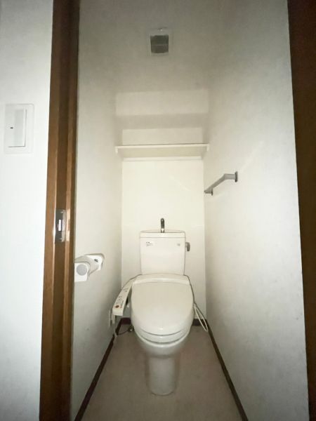 グリフィン新横浜伍番館のトイレ写真