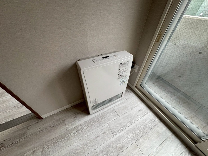 その他　暖房です。冬場の寒い日でも安心ですね～