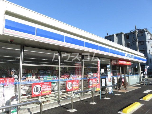 コンビニ　ローソン足立加平二丁目店（コンビニ）まで595m