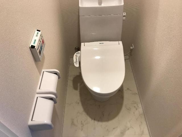 トイレ　シャワー付トイレ（イメージ）