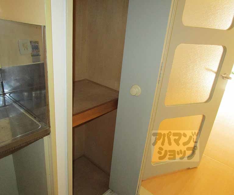 収納　１０６号室の写真です。