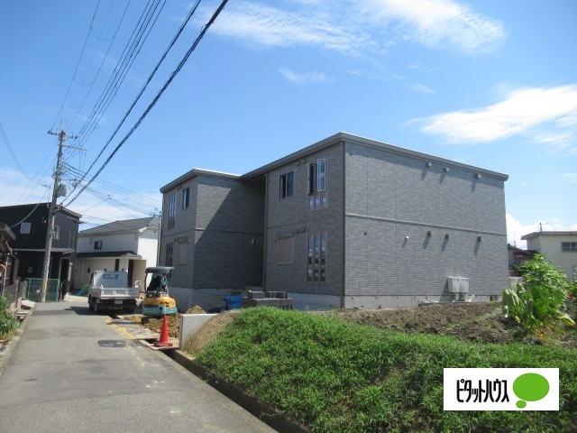 建物外観　建設中