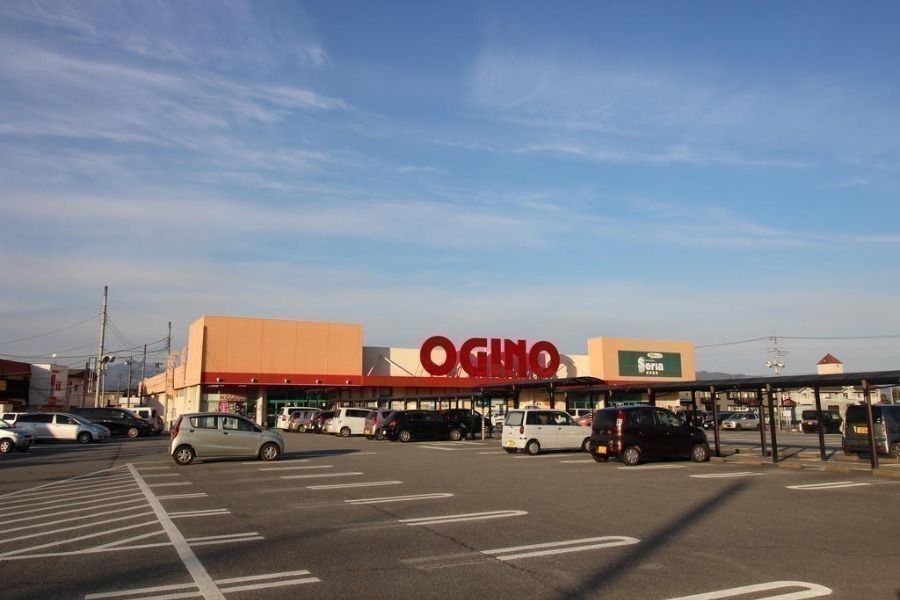 スーパー　オギノ田富店（スーパー）まで726m