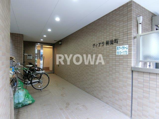 ティアラ御徒町の外観写真