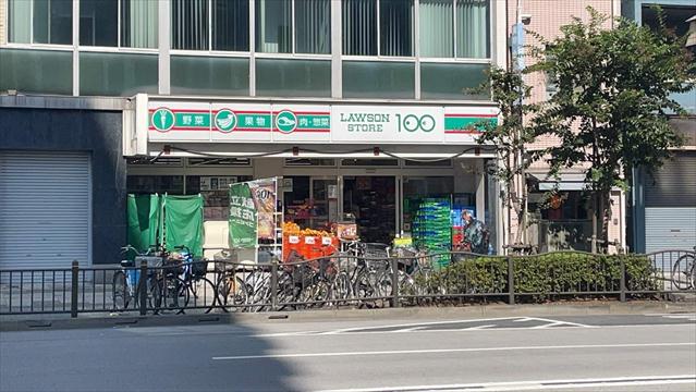コンビニ　ローソンストア１００（コンビニ）まで463m