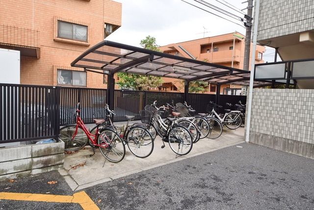 その他共有部分　★屋根付き駐輪場★