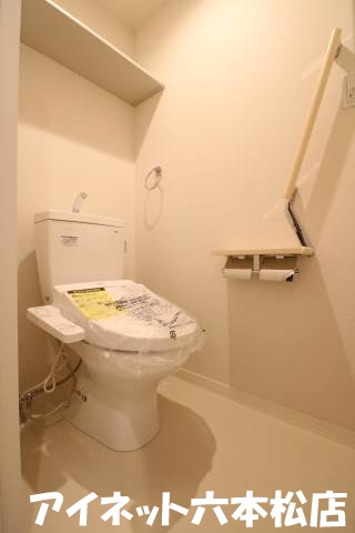 トイレ　ウオシュレット付きです