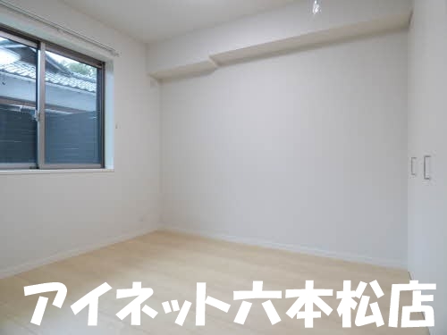 その他部屋・スペース　こちらは寝室にいかがでしょうか。