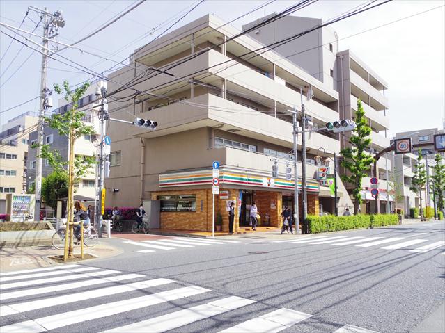コンビニ　セブンイレブン（コンビニ）まで341m