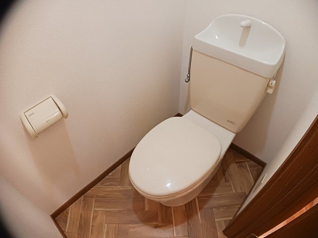 トイレ　コンパクトで使いやすいトイレです
