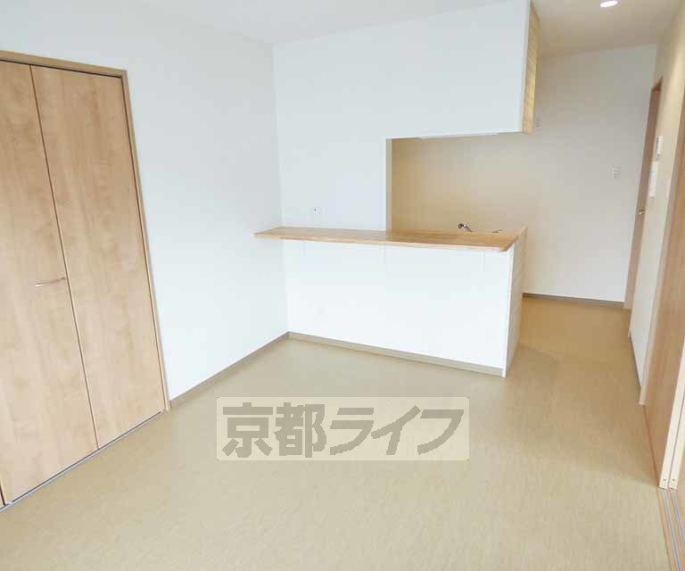 居室・リビング　広々としたお部屋。