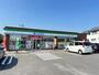 コンビニ　ファミリーマート 芸濃グリーンロード店（コンビニ）まで1383m